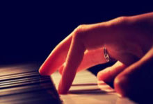 PG模拟器-包含今晚莱比锡调整名单以备欧联,内部沟通环节打磨,质疑声仍在,身体对抗强度拉满的词条