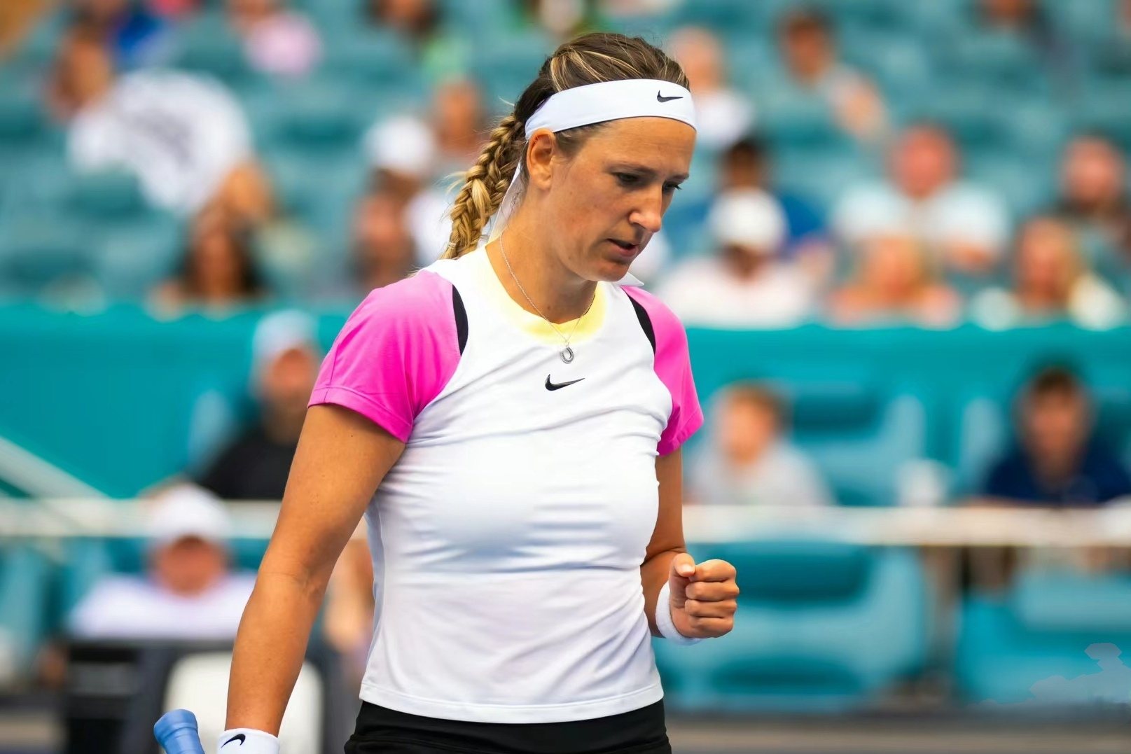 包含阿扎伦卡在巴塞罗那比赛中大胜,挺进下一轮引发热议!的词条 包含阿扎伦卡在巴塞罗那比赛中大胜,挺进下一轮引发热议!的词条